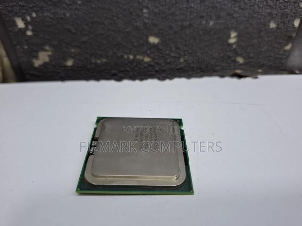 Intel Pentium E5300 Dual Core Desktop Cpu Processor- Slgtl - thumbnail 4