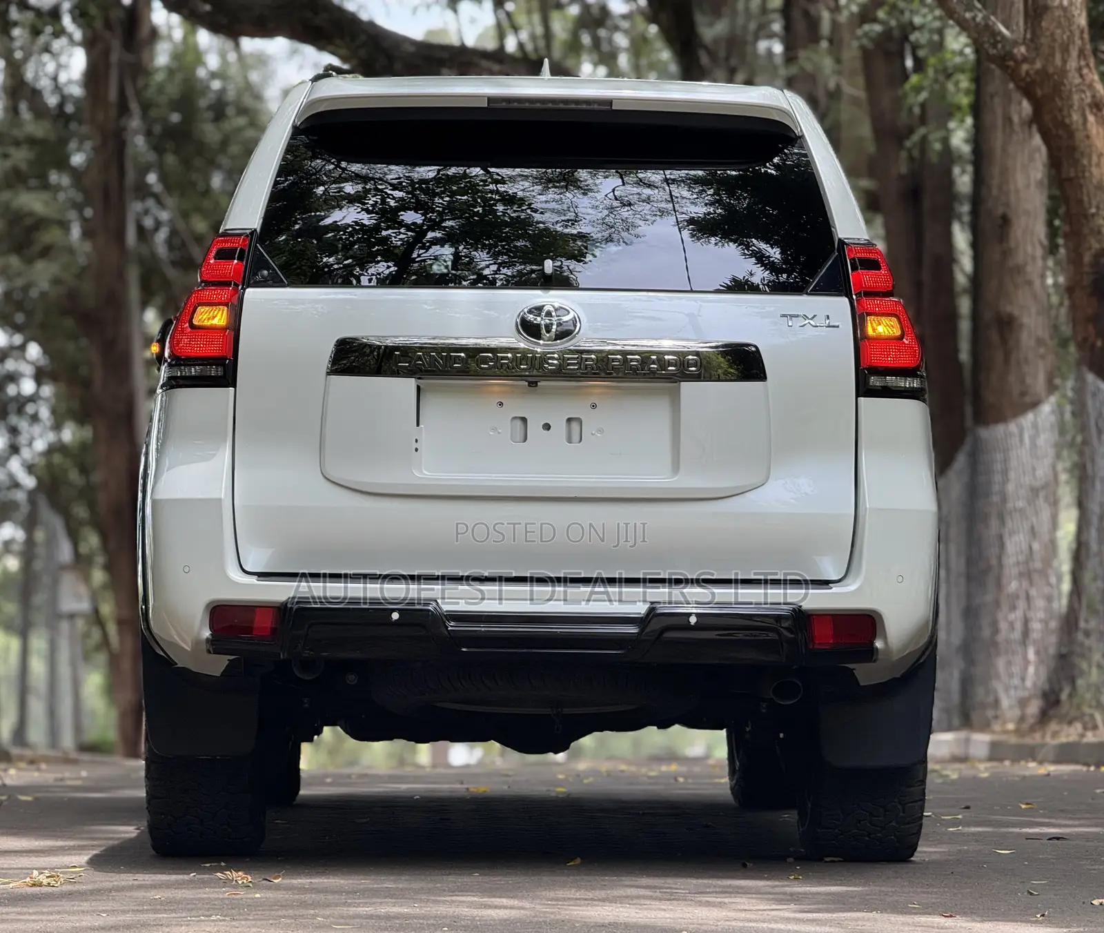 Toyota Land Cruiser Prado 2.8 2020 White