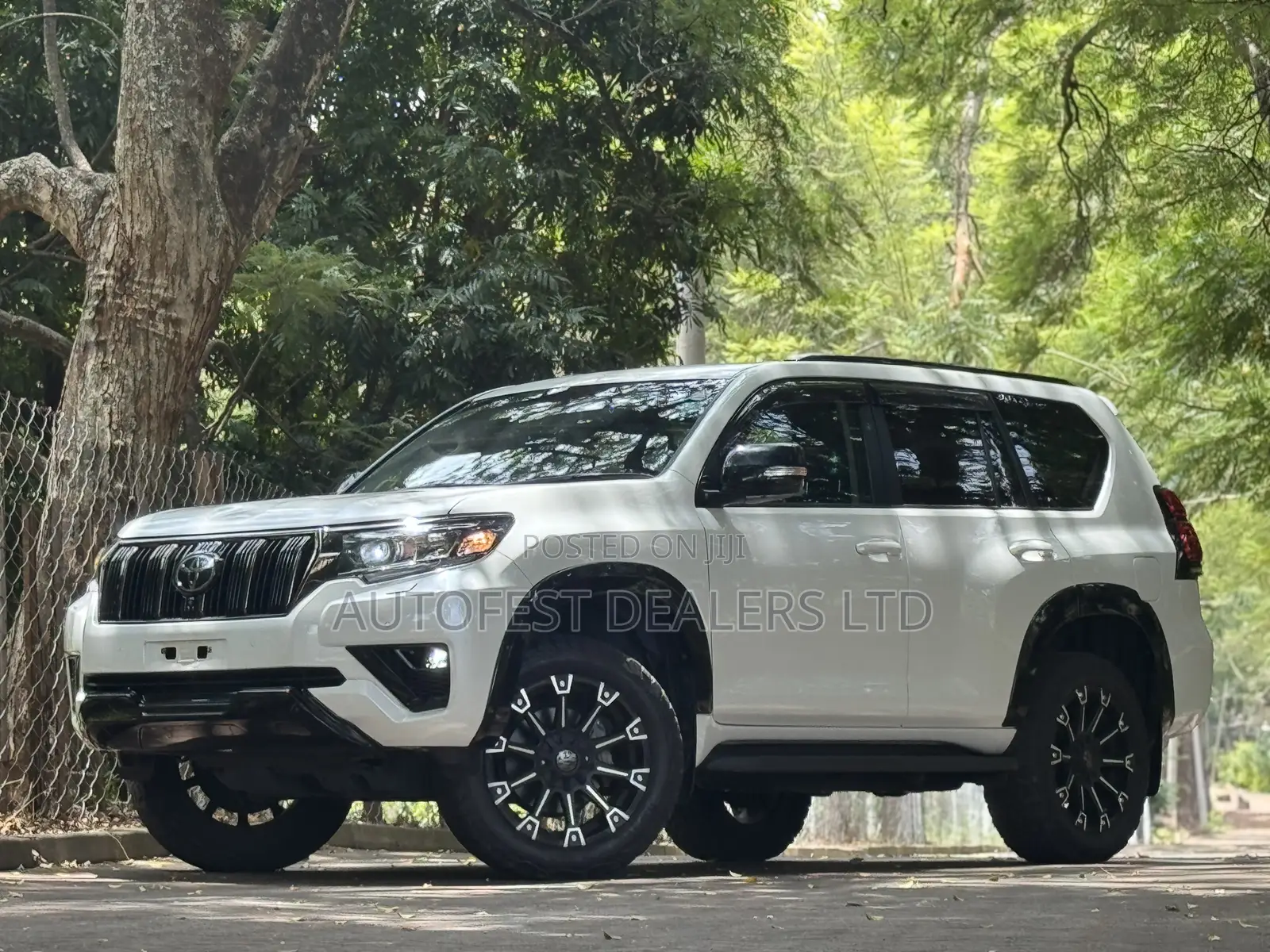Toyota Land Cruiser Prado 2.8 2020 White