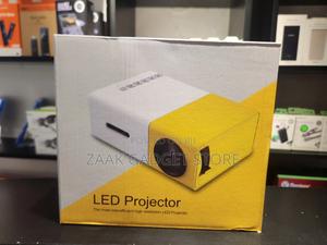 Led Fullhd 1080p Mini Projector
