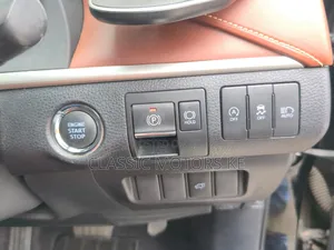 Toyota Harrier 2.0 2019 Black