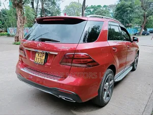 Mercedes-Benz GLE-Class 2016 Red