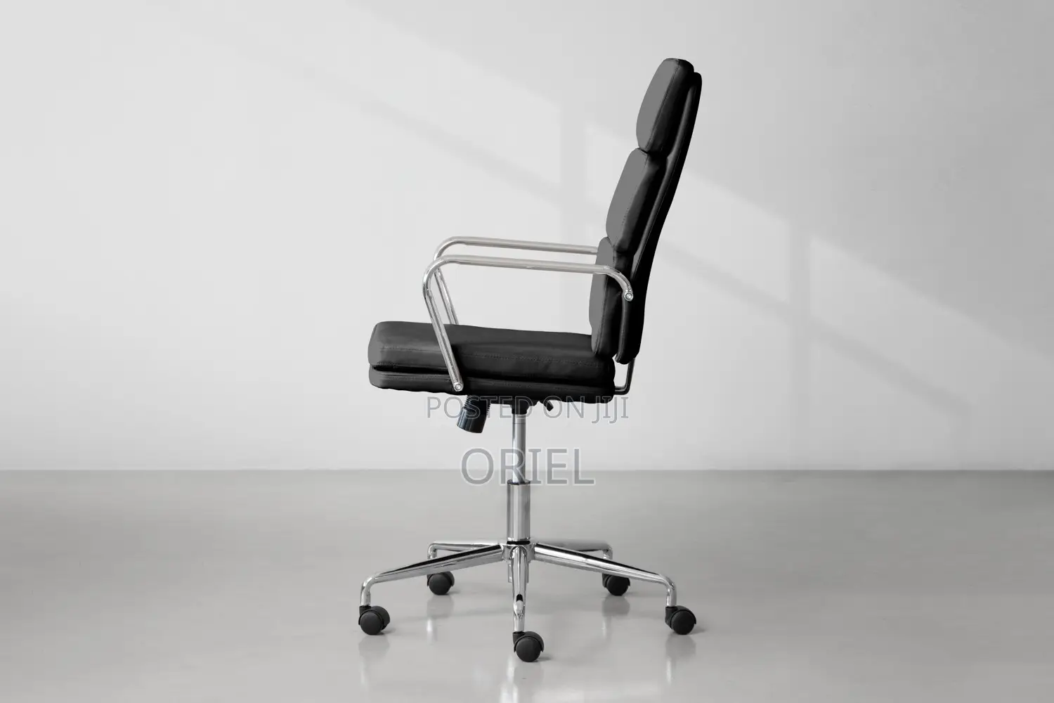 Modern Office Chair : Silk Cushion High Back Office Chair