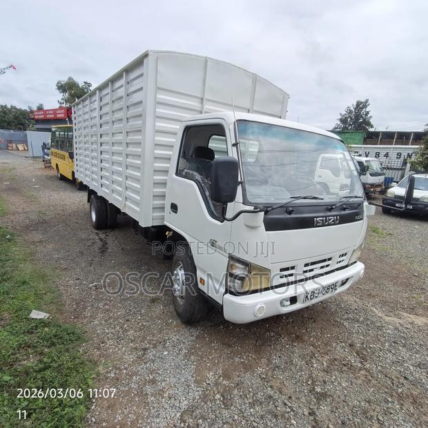 Isuzu NQR 2008