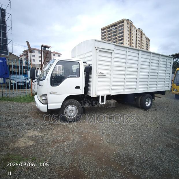 Isuzu NQR 2008 - thumbnail 3