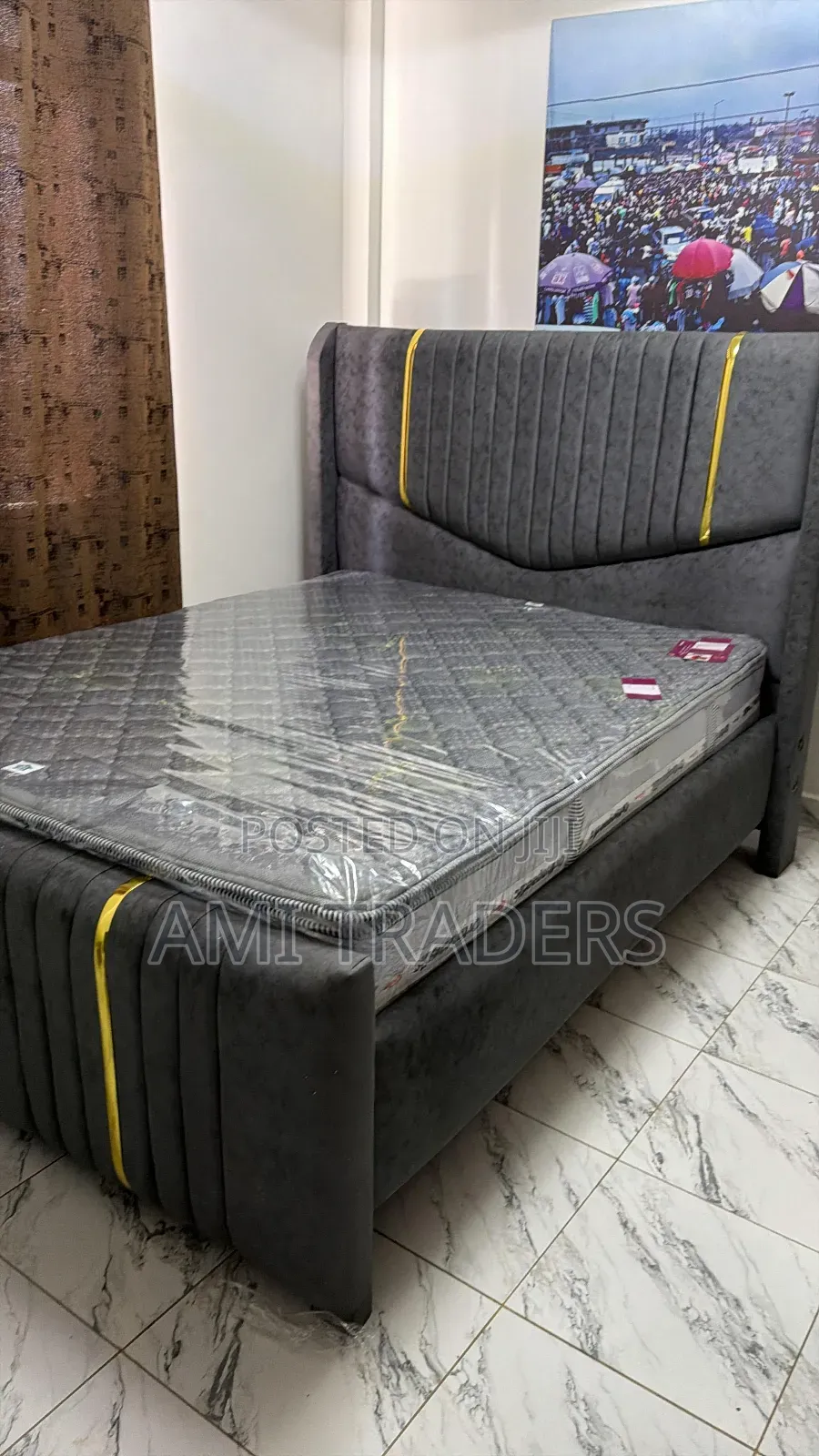 Chester Bed (Queen Size)