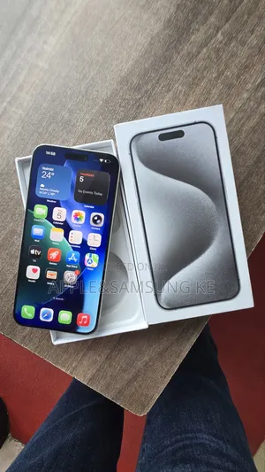 Apple iPhone 15 Pro Max 256 GB White