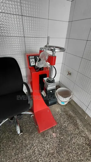 Heavy Duty Tyre Vulcanizing Machine Best Quality.