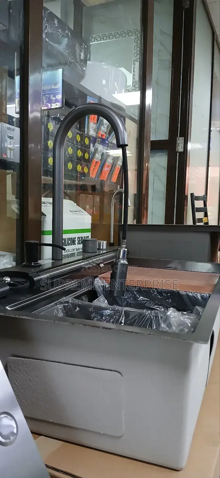 Kitchen Sink With Kitchen Mixer
