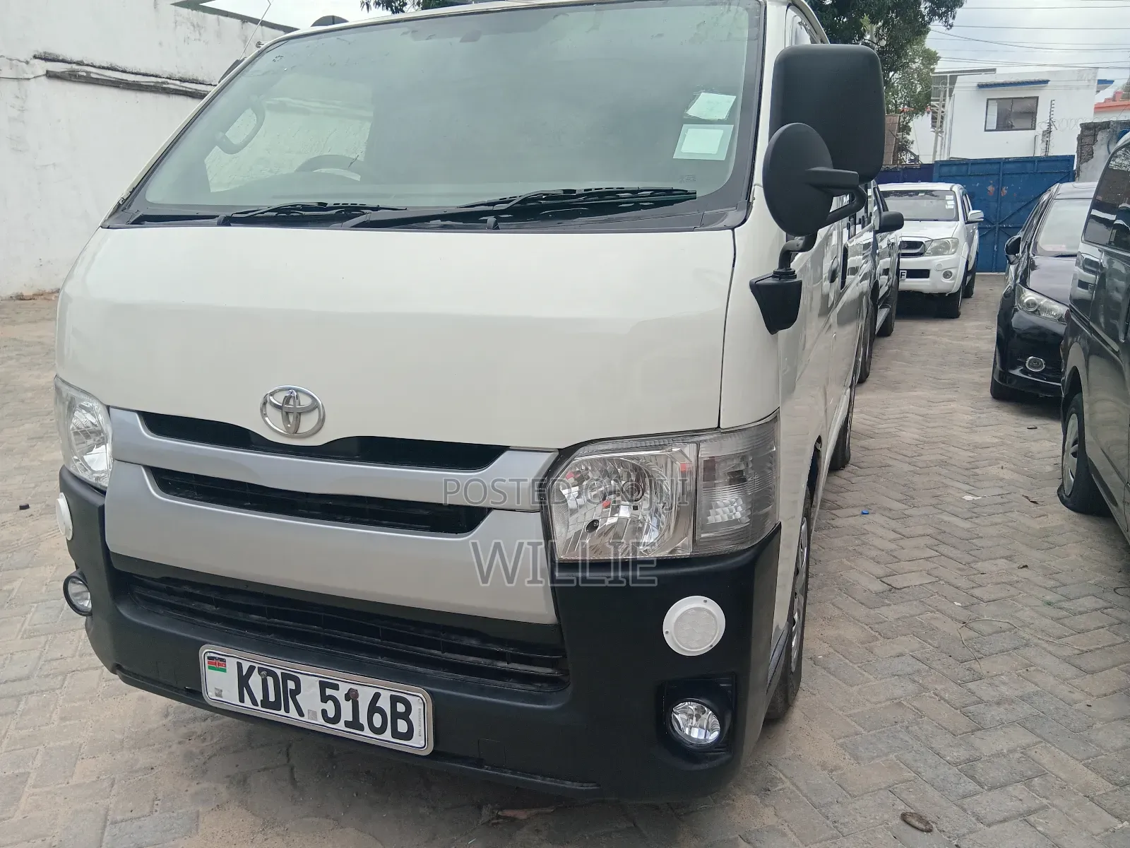 Toyota HiAce 2017 White