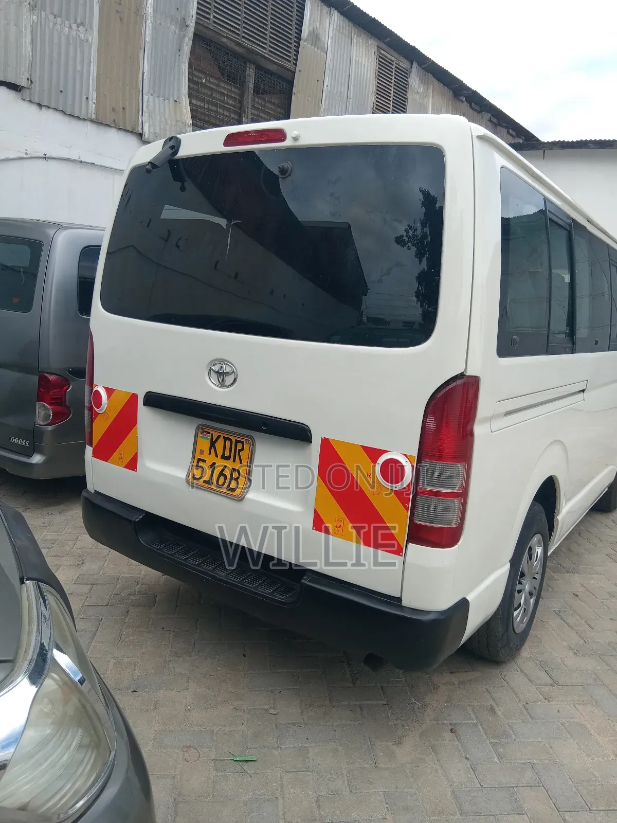 Toyota HiAce 2017 White