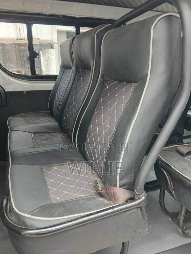 Toyota HiAce 2017 White - thumbnail 6