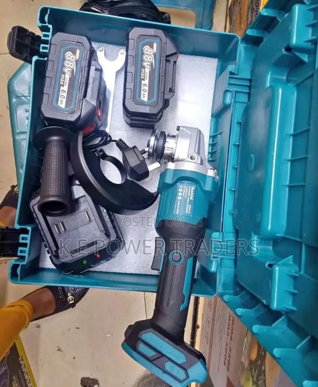 Makita 4" Cordless Grinder