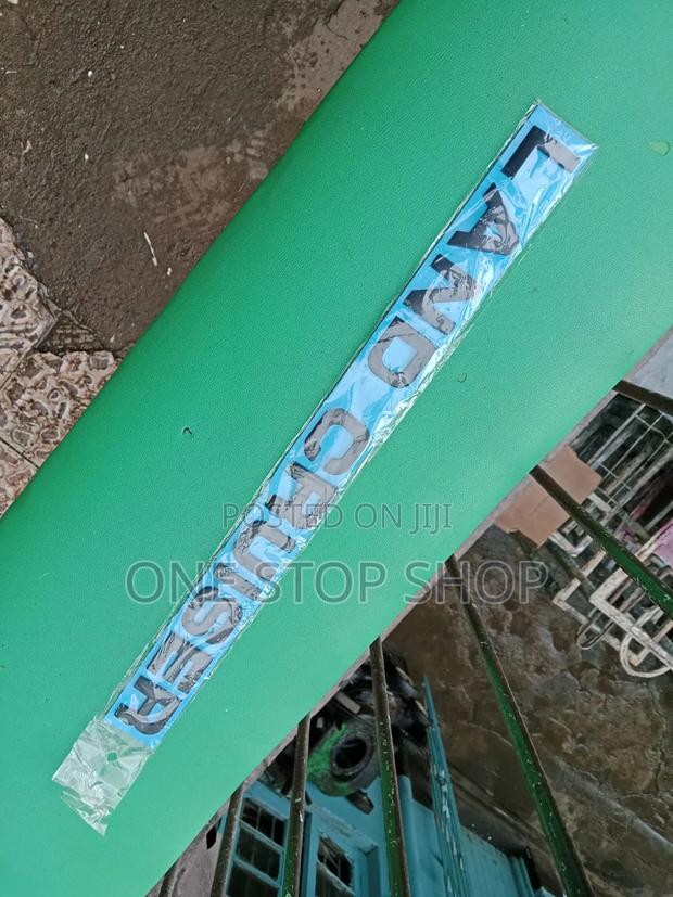 Matte Black Land Cruiser Bonnet Lettering - main view