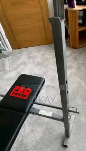 Pro Power" Weightlifting Bench.