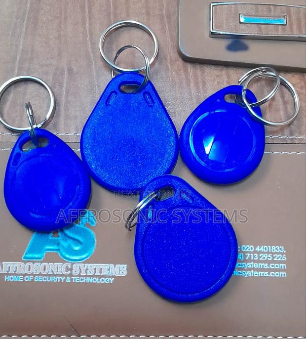 NFC Mifare Tag - Blue Chip - main view