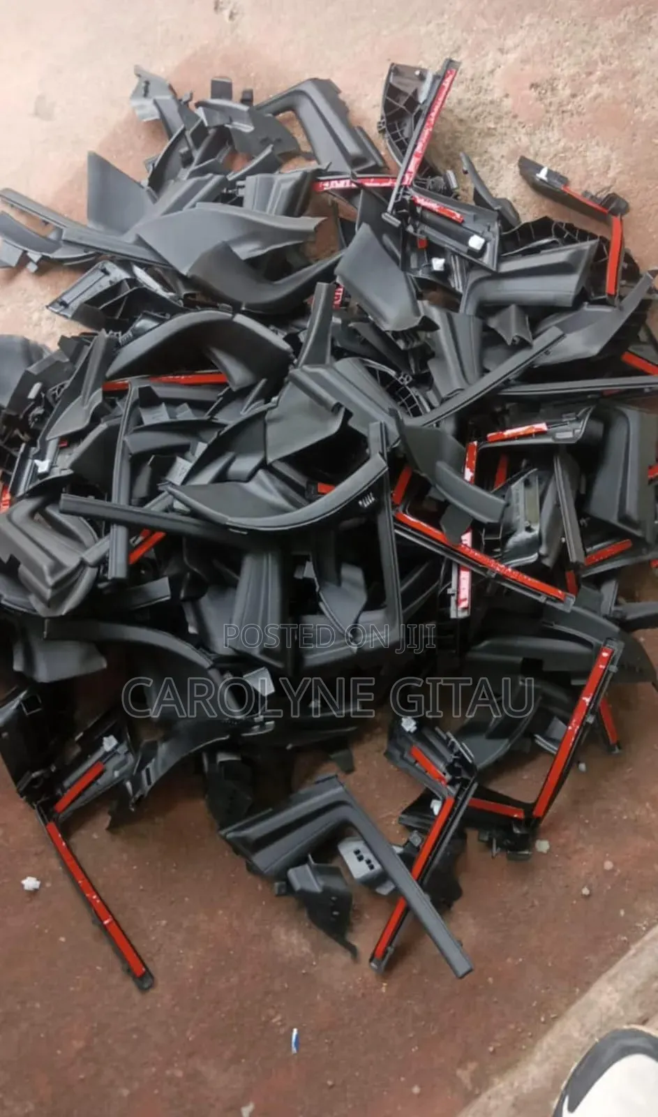 Prado150,120 Windscreen Finisher