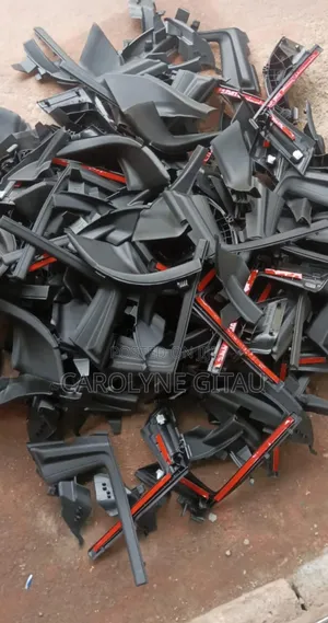 Prado150,120 Windscreen Finisher
