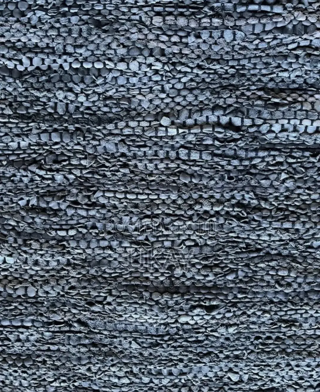 Grey Carpet Perla Leather.