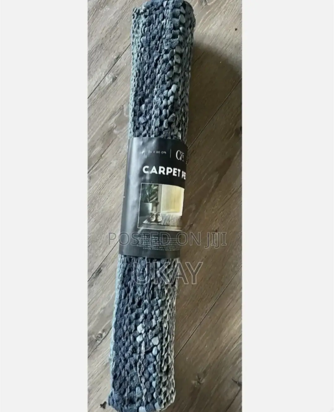 Grey Carpet Perla Leather.