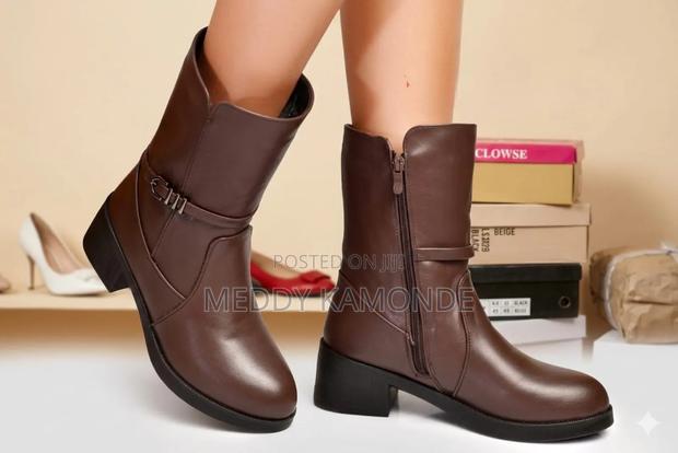 Warm Stylish Boots - main view
