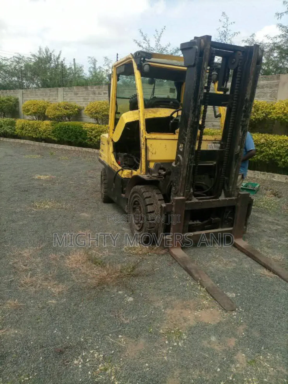Forklift Available for Lifting Services