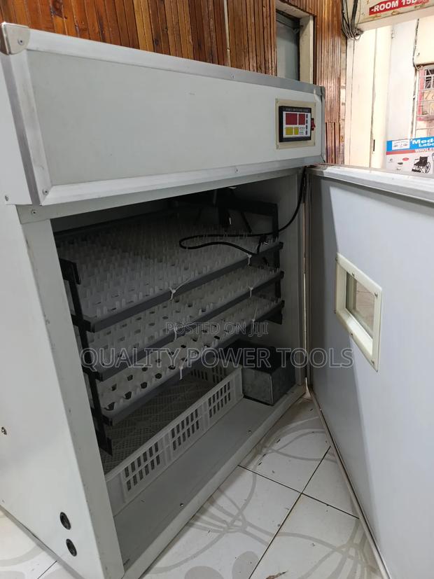 528 Eggs Automatic Incubator - thumbnail 2
