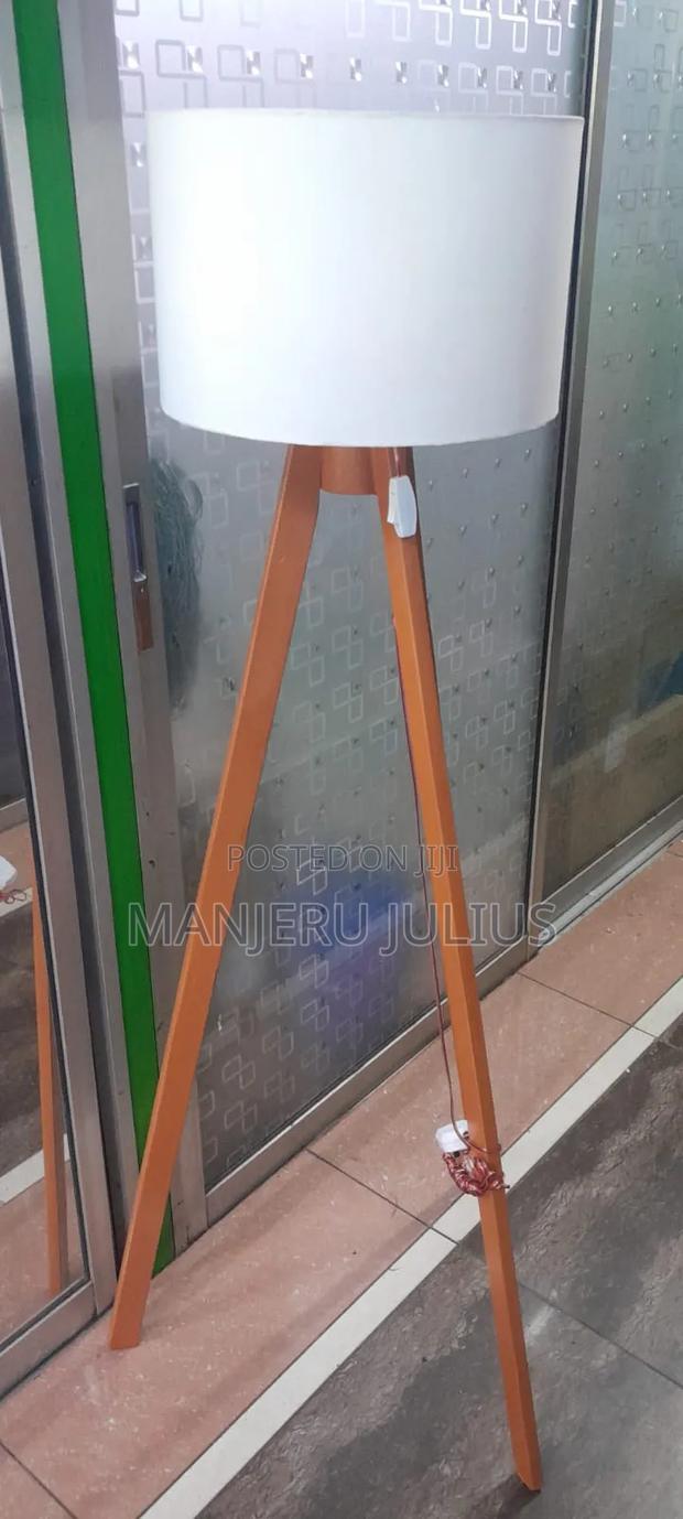 Elegant Floor Lamp - thumbnail 3