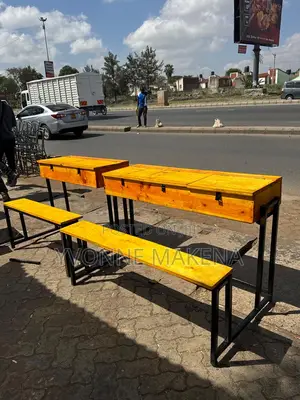School Desk Seater
