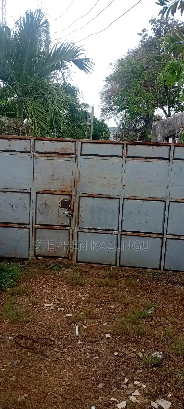 Galu Beach 3/4 Acre Plot Size With Houses, 3 Minutes to the Beach.