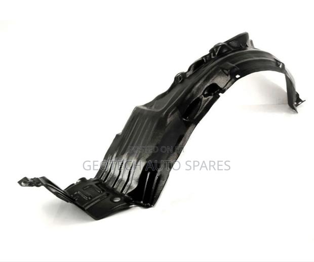 Nissan Bluebird Inner Fenders (Stoneguards)