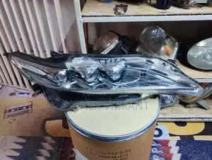 Harrier 2016 Headlights