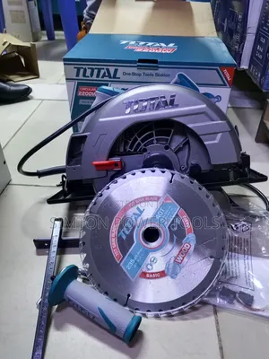 9-Inch Total Circular Saw Electric