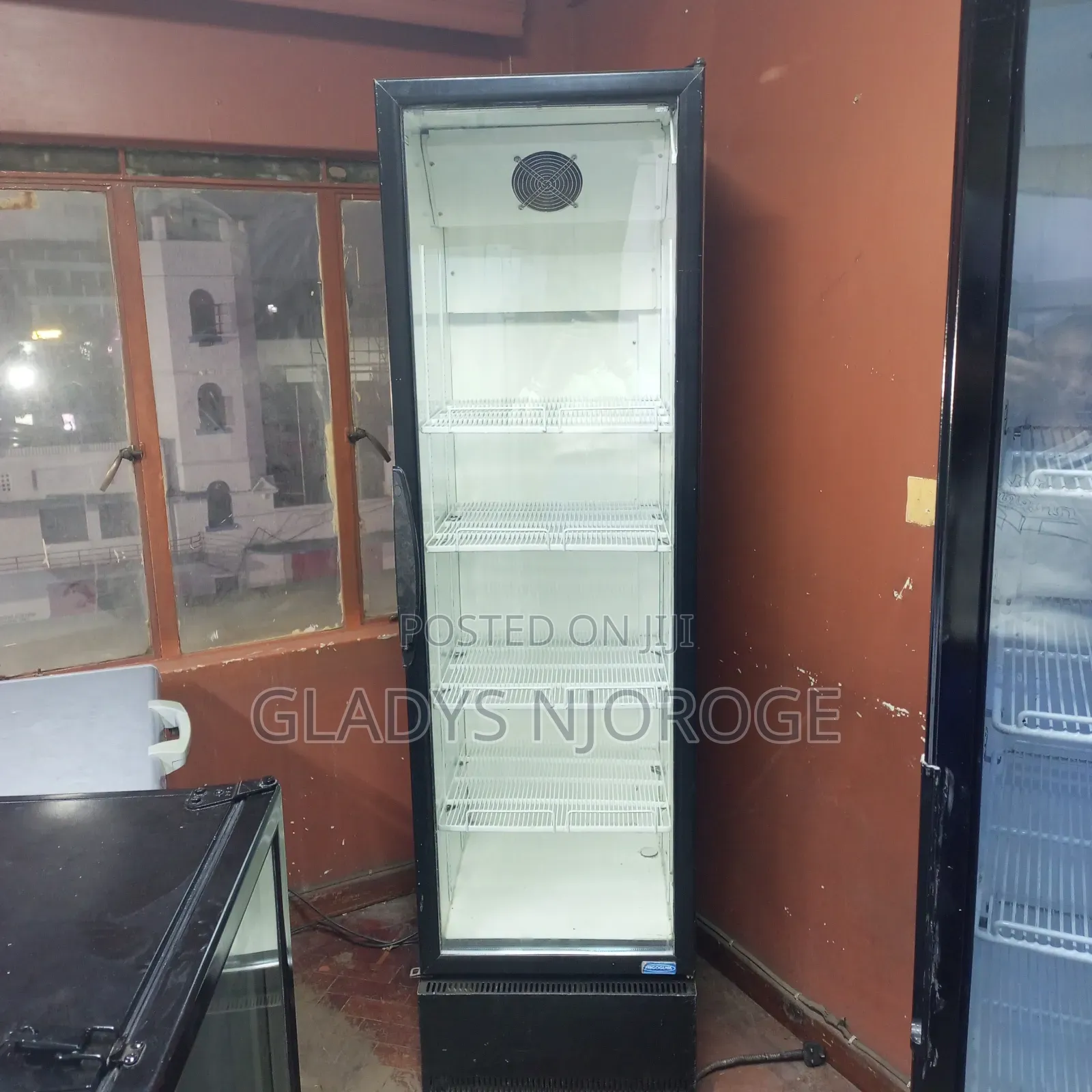 Sanden Display Fridge 550l