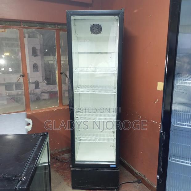 Sanden Display Fridge 550l - thumbnail 4