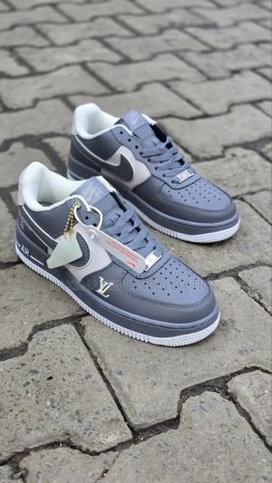 Nike Air Force - thumbnail 2