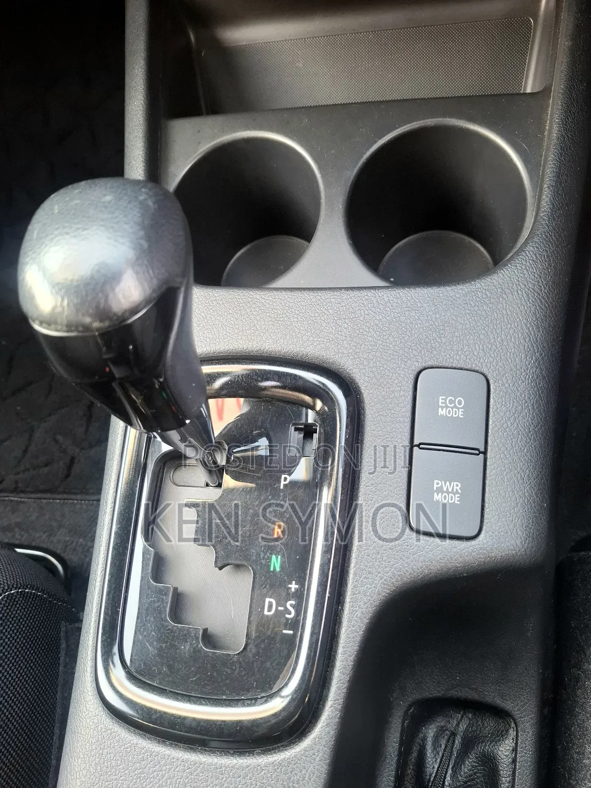 Toyota Hilux SR5 4x4 2019 Black