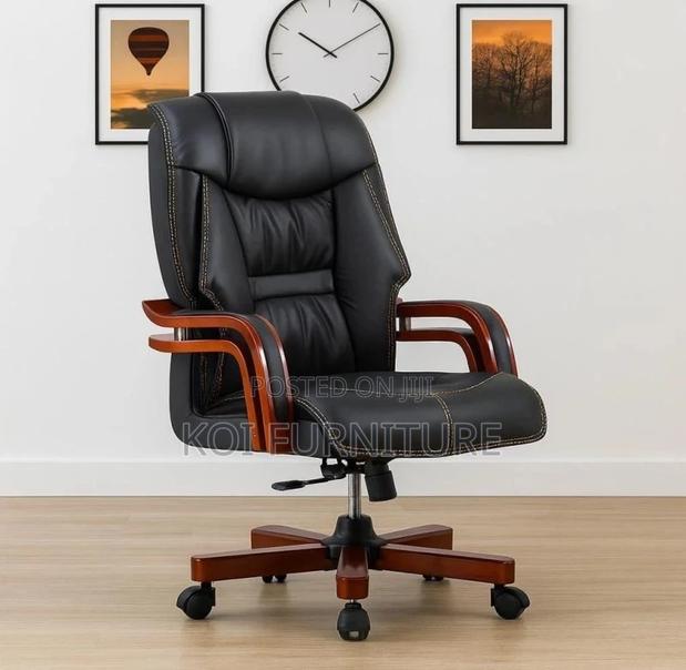 Office Chair; Office Executive Directors Chair - main view