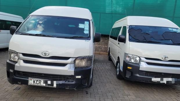 Toyota Grand HiAce 2021 White - thumbnail 3