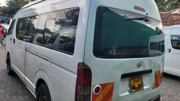 Toyota Grand HiAce 2021 White - thumbnail 4