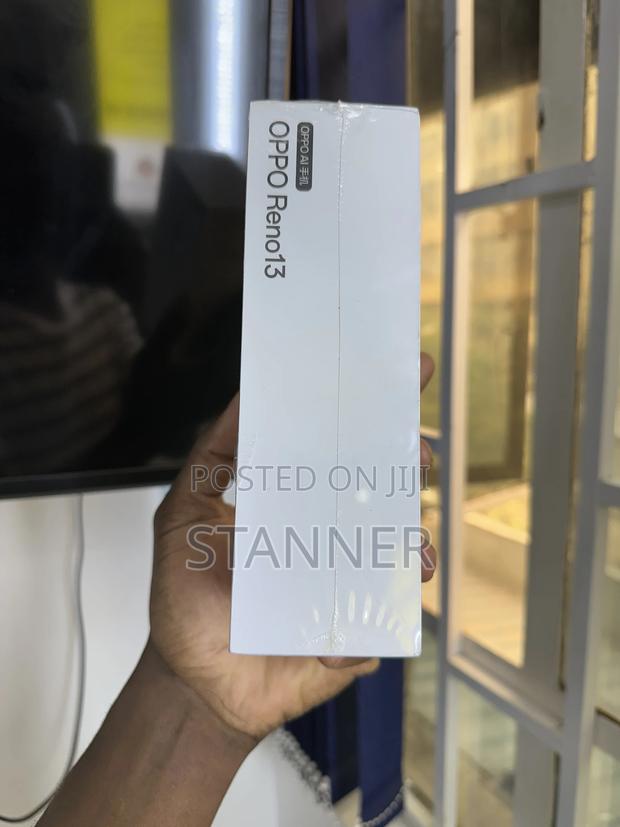 New Oppo Reno13 512 GB - thumbnail 2