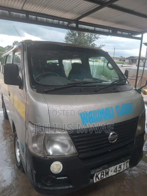 Nissan Caravan (Urvan) 2010 Silver