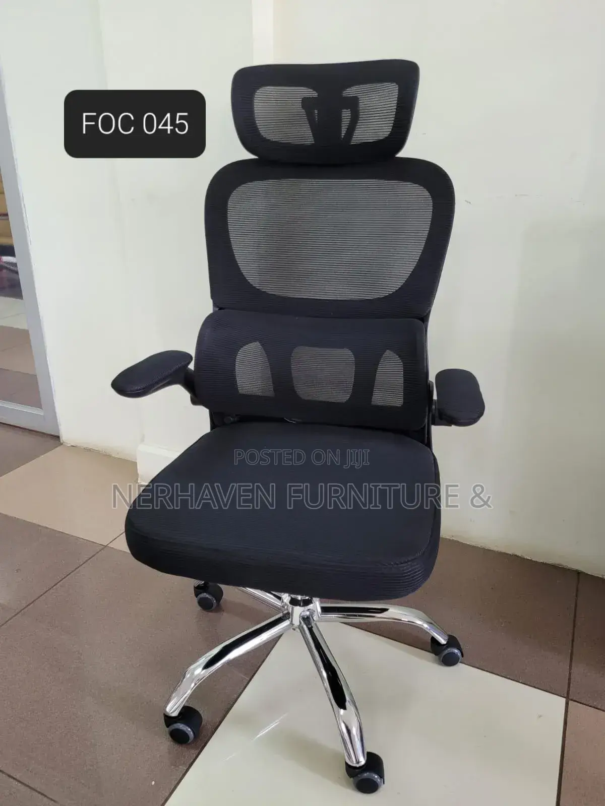 Flip Up Arms Office Chair