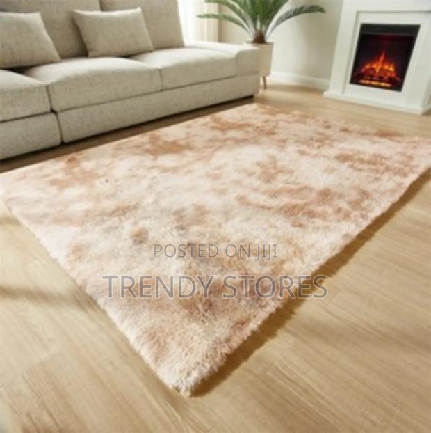 Fluffy Carpets - main view