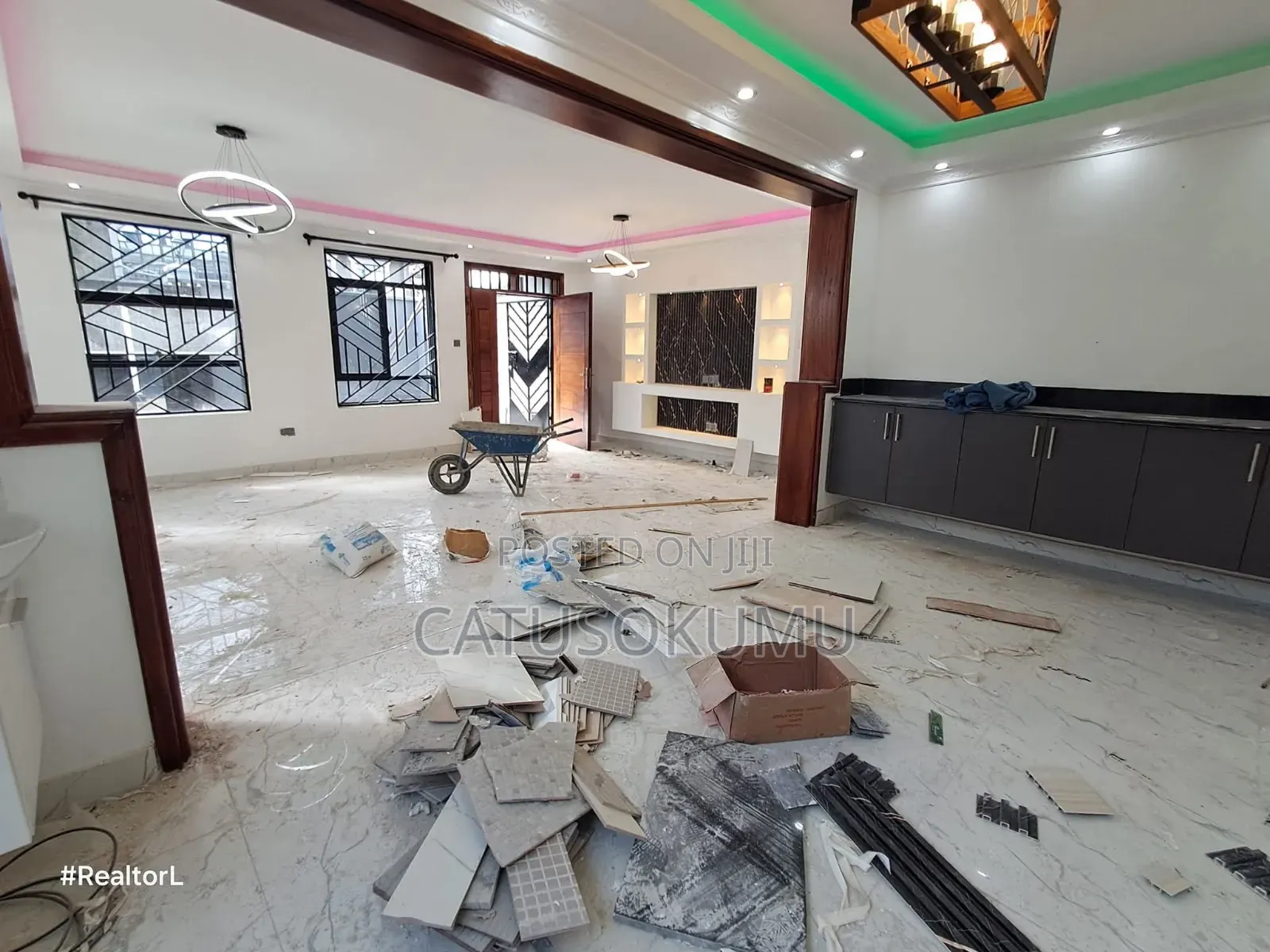 5bdrm Maisonette in Syokimau, Gateway Mall Area for rent
