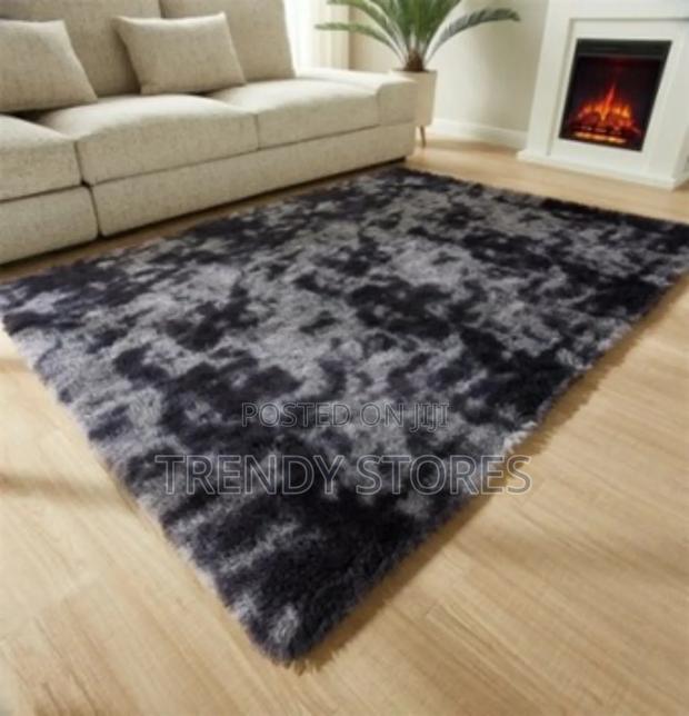 Fluffy Carpets - main view