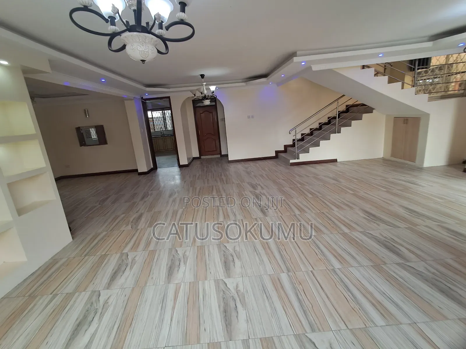 5bdrm Maisonette in Syokimau, Gateway Mall Area for rent