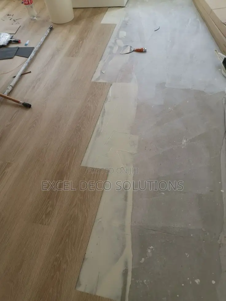 Dry Back LVT Stylish Waterproof Vinyl Tile Flooring