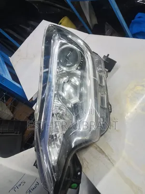 Nissan Note E12 Headlights