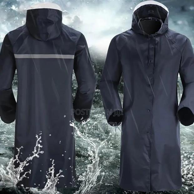 Adult Raincoat With Cap – Unisex - Cr